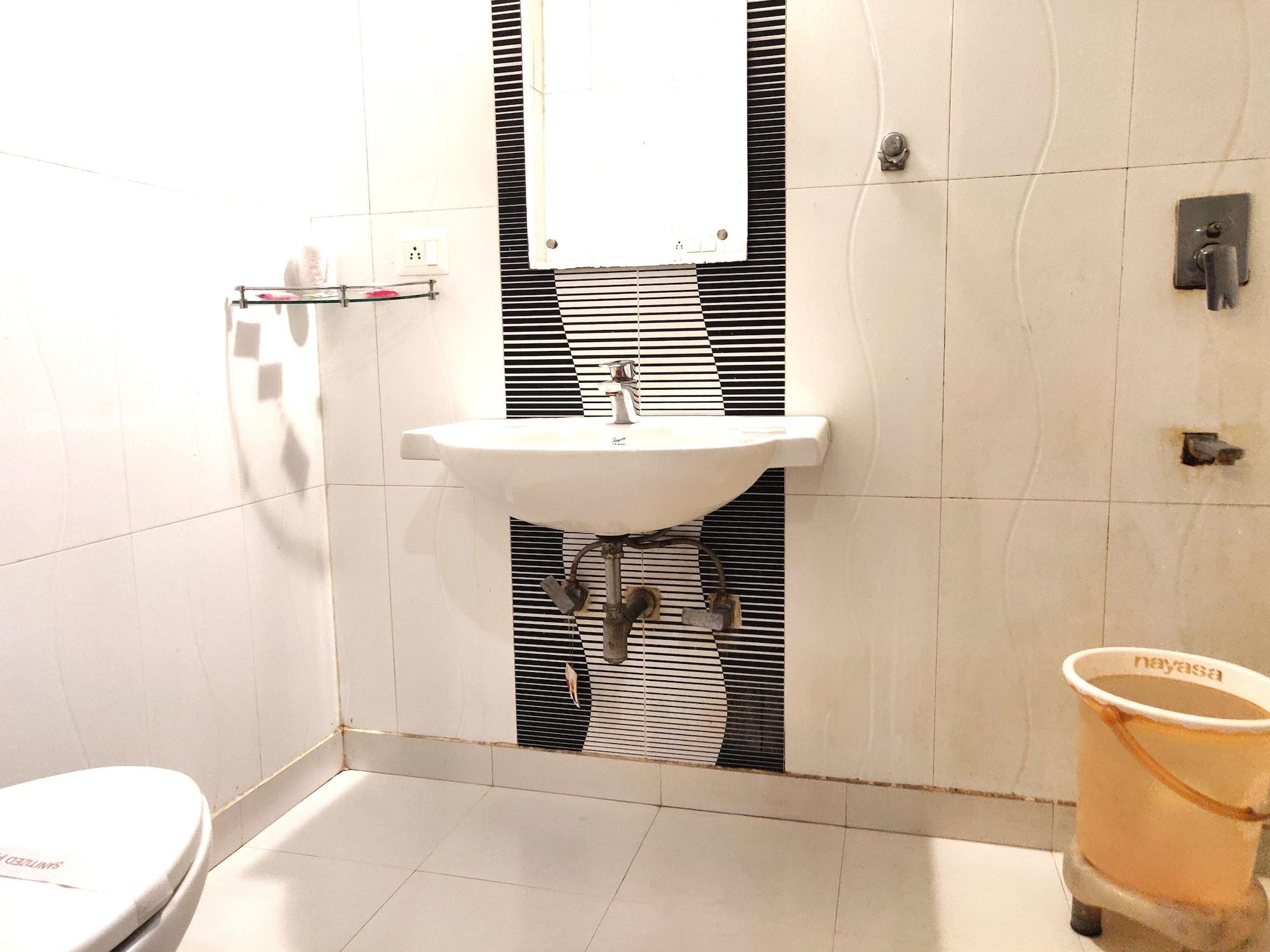 Hotel La Vista Delhi Экстерьер фото