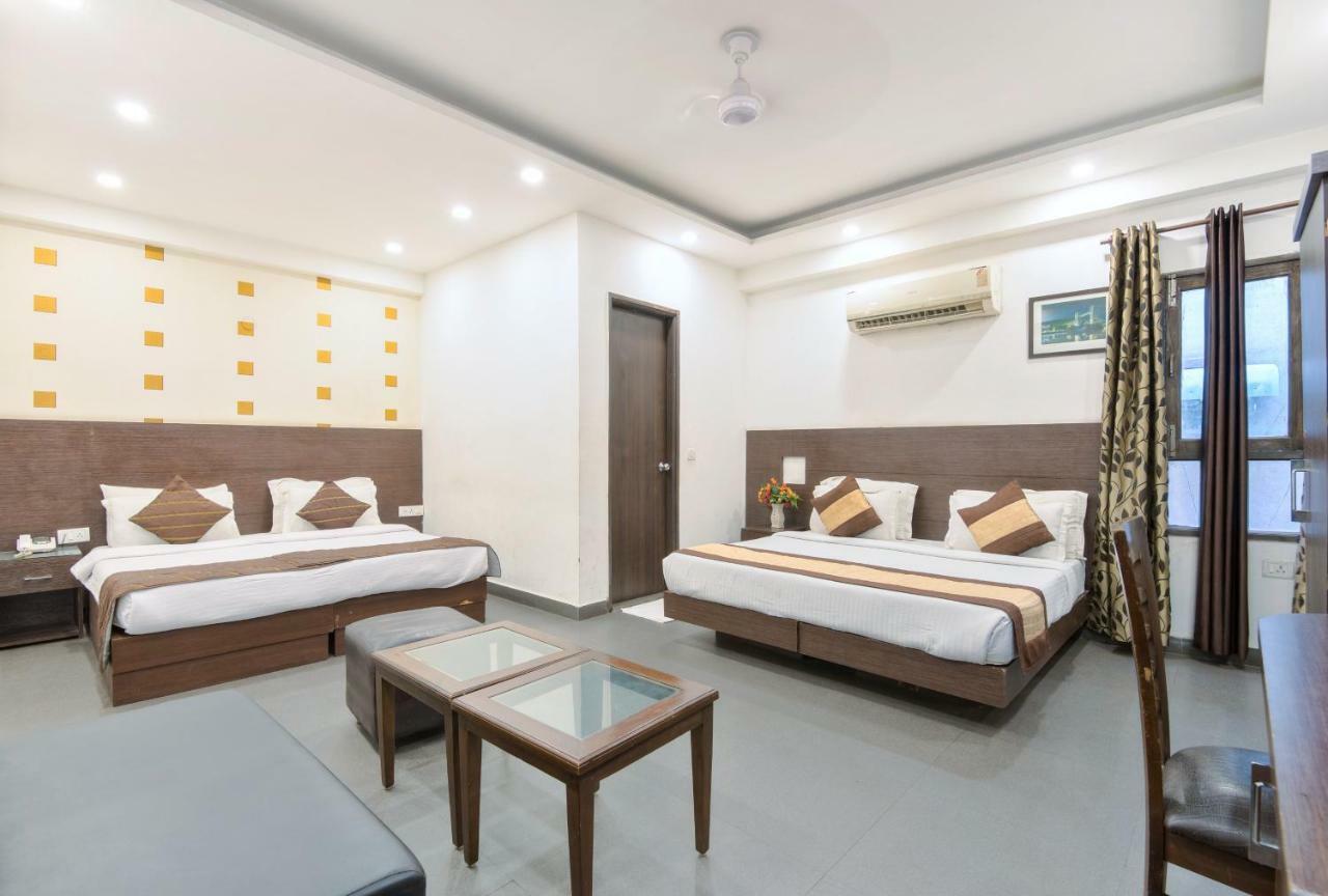 Hotel La Vista Delhi Экстерьер фото